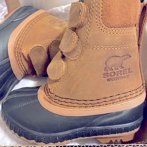 Sorel cheyanne strap boot